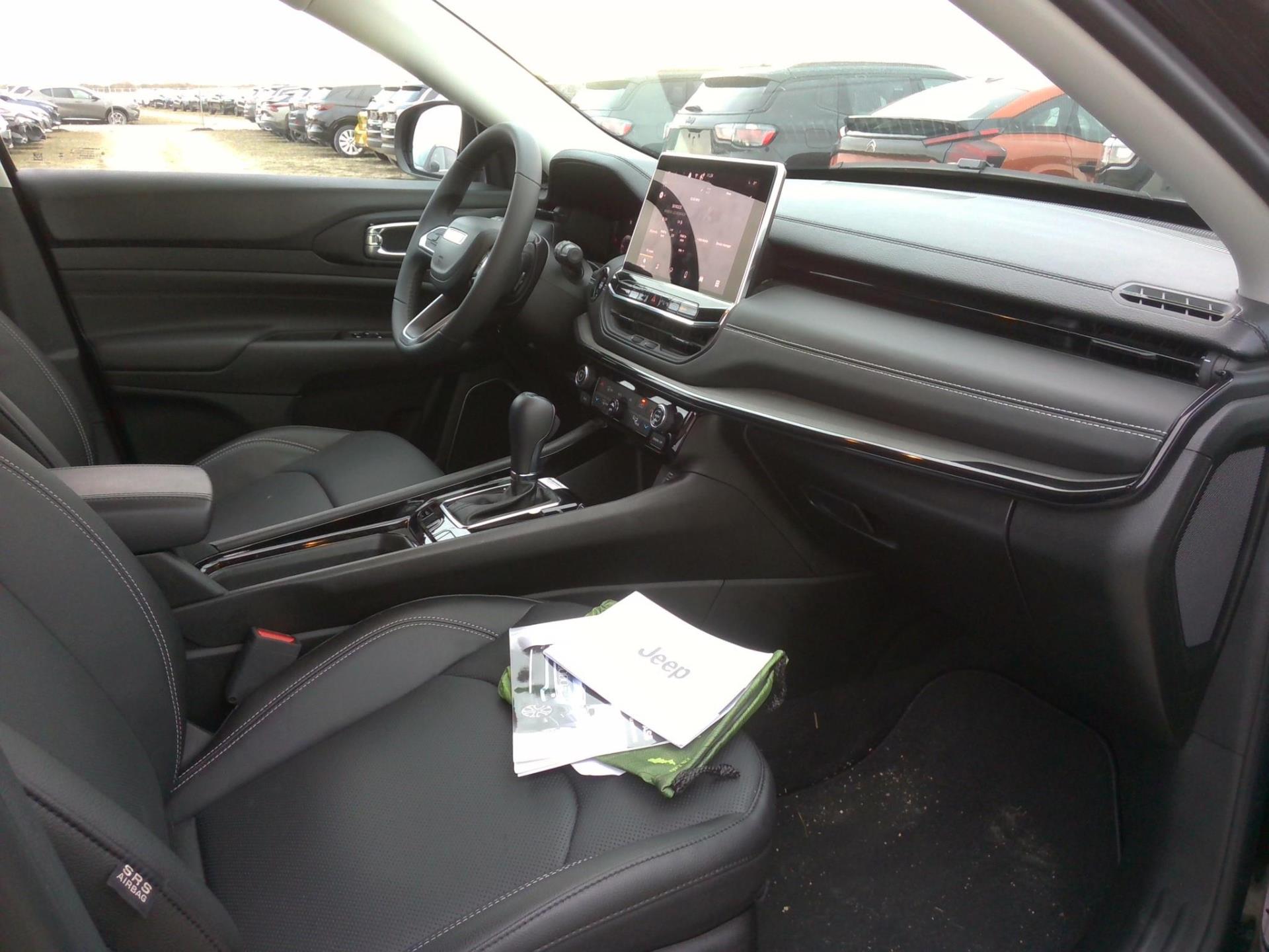 JEEP Compass 1.5 Turbo T4 130 ch BVR7 e-Hybrid Summit 2024