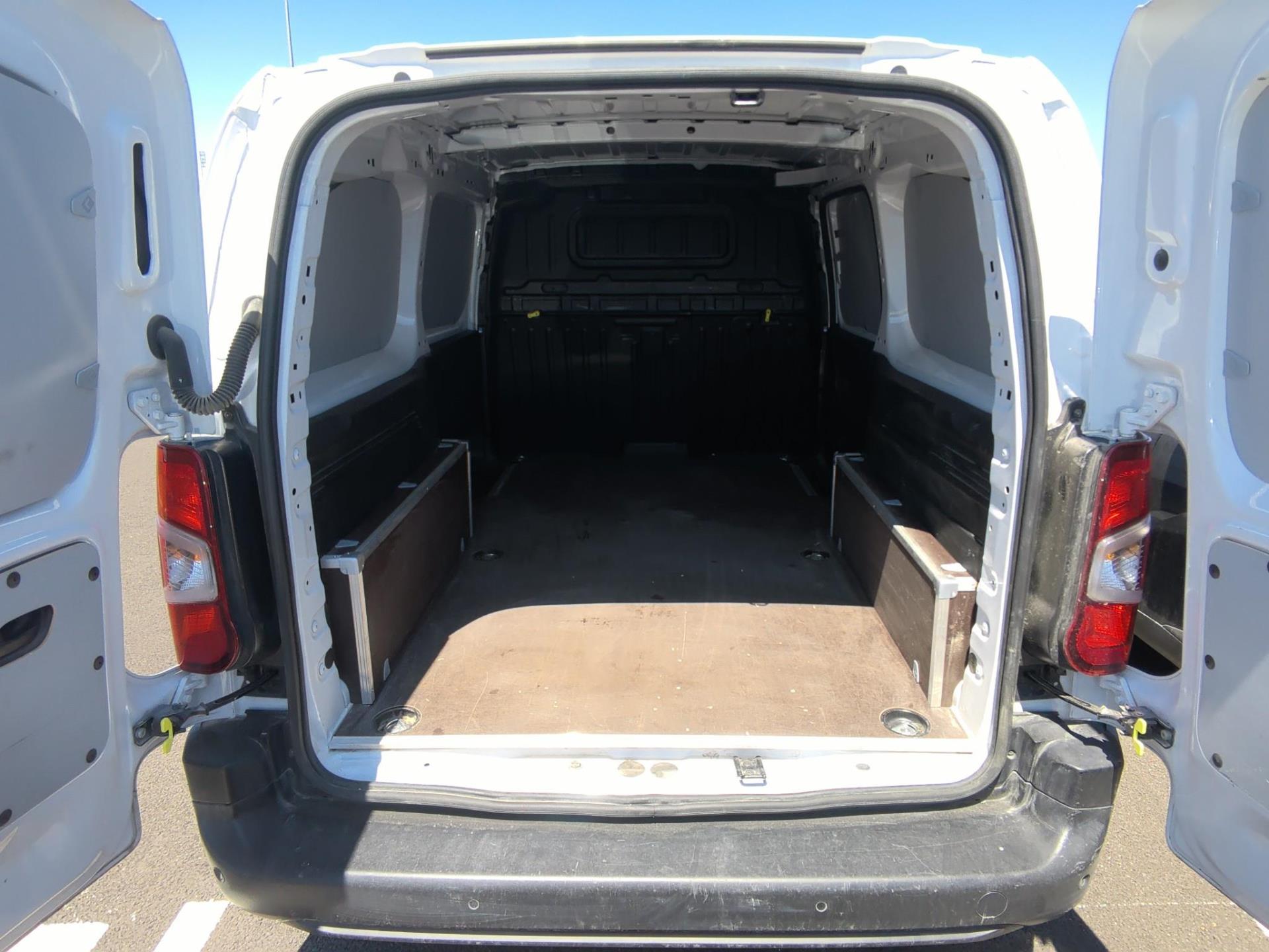 Citroen BERLINGO VAN TAILLE XL 950KG BLUEHDI 100 S&S BVM6 2024