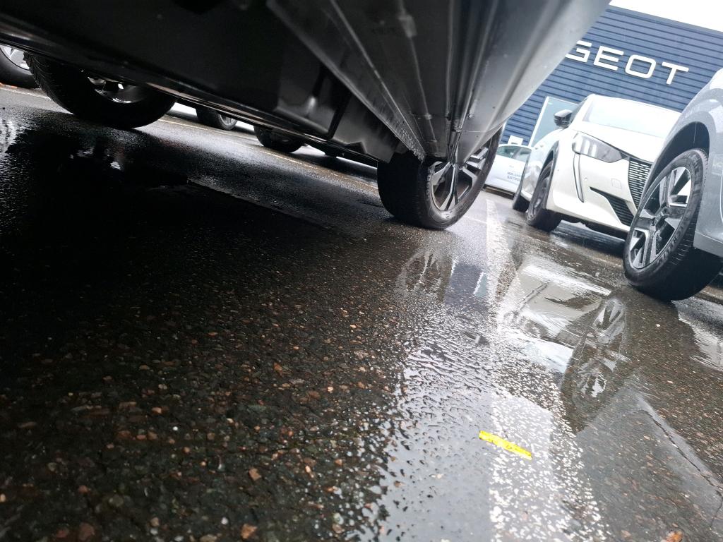 Peugeot 2008 BlueHDi 110 S&S BVM6 Roadtrip 2022