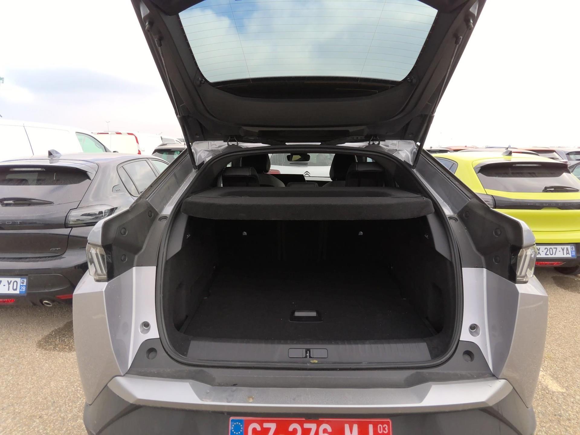 Peugeot 3008 Hybrid 136 e-DCS6 Allure 2024