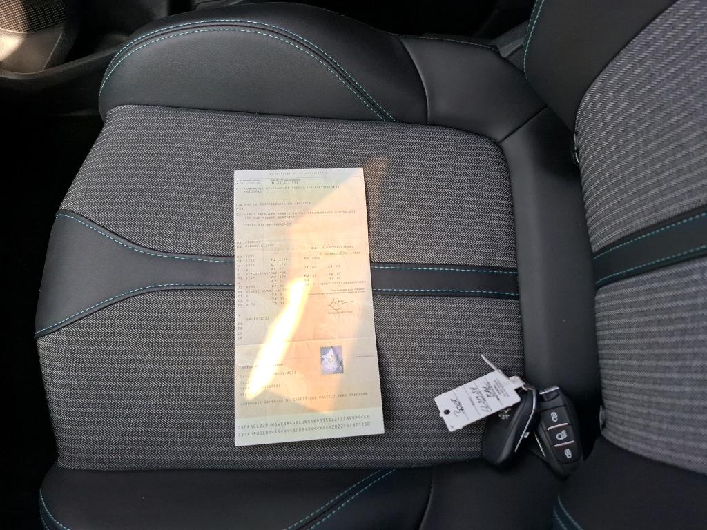 Peugeot 3008 Hybrid 225 e-EAT8 Allure 2022