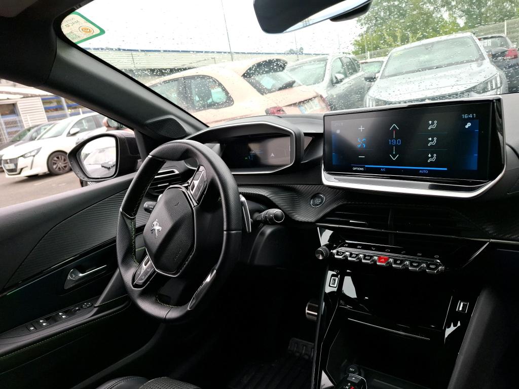 Peugeot 208 PureTech 130 S&S EAT8 GT 2022