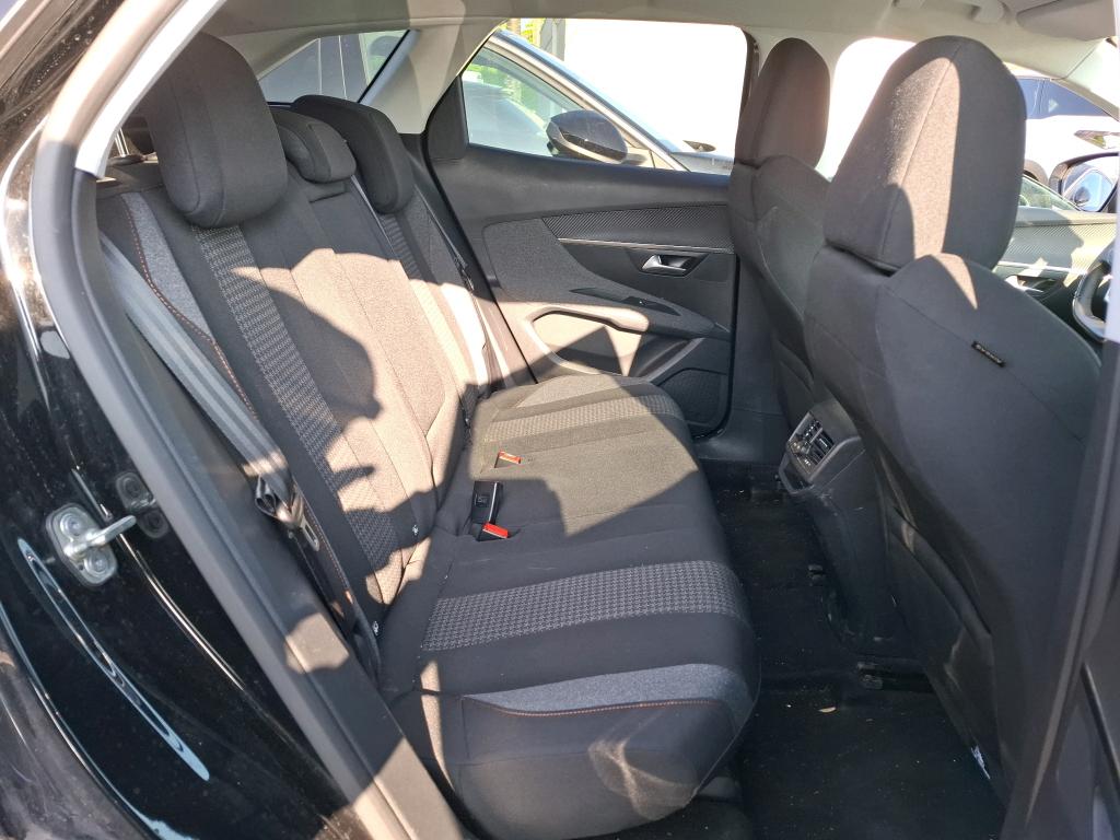 Peugeot 3008 BlueHDi 130ch S&S EAT8 Active Business 2020