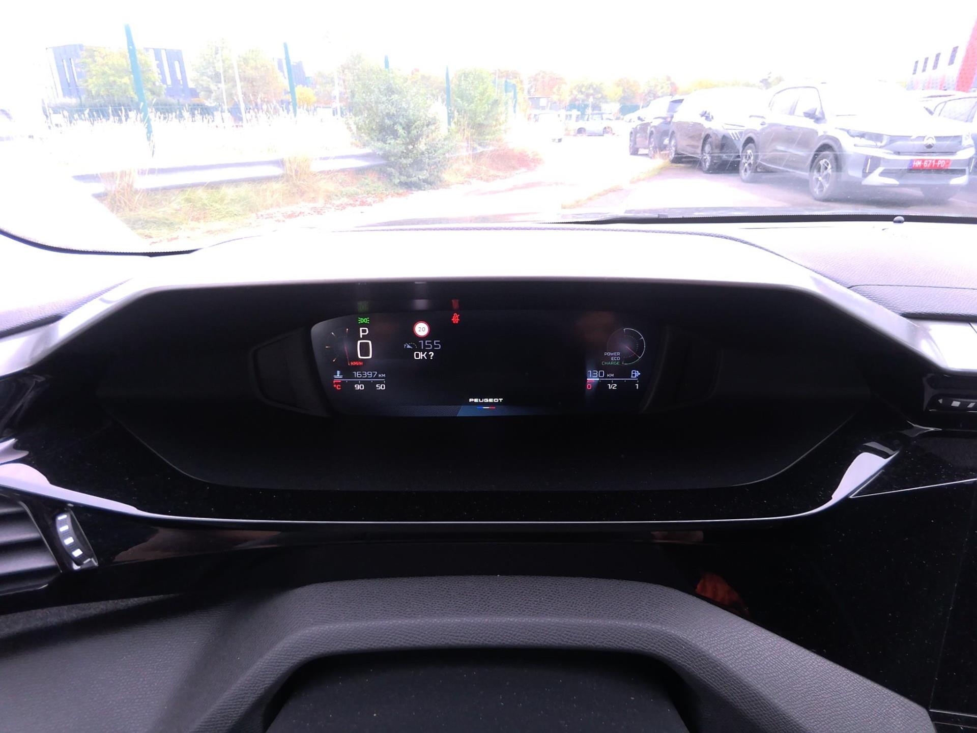 Peugeot 408 Hybrid 145 e-DCS6 Allure 2026
