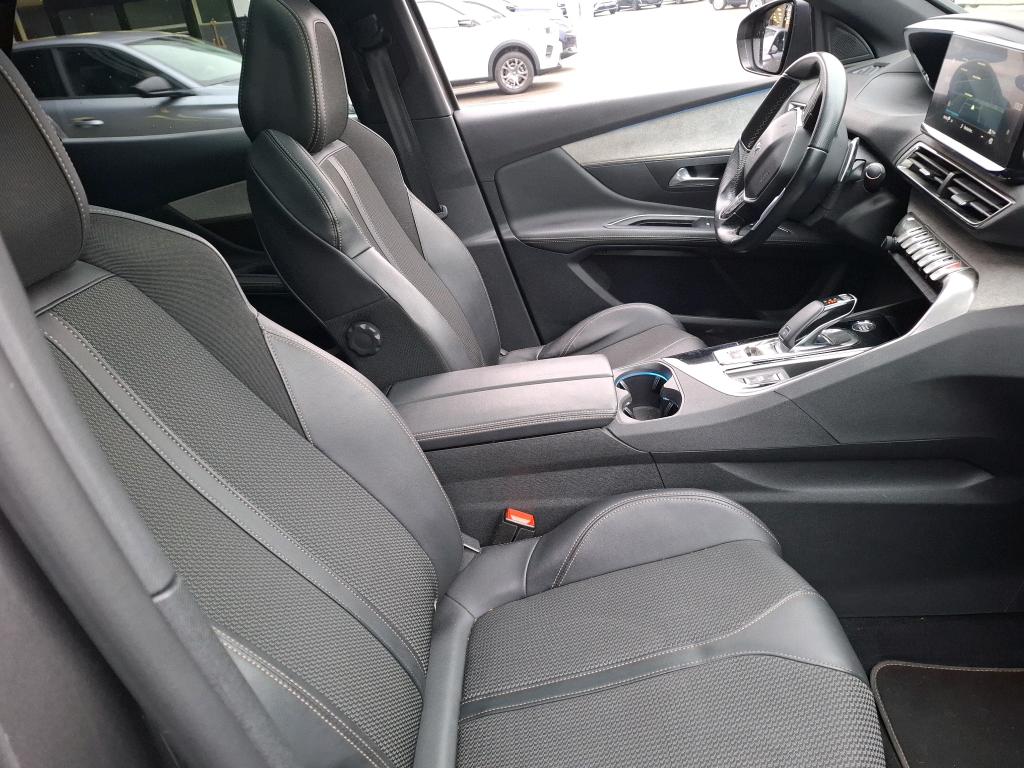 Peugeot NV 3008 SUV