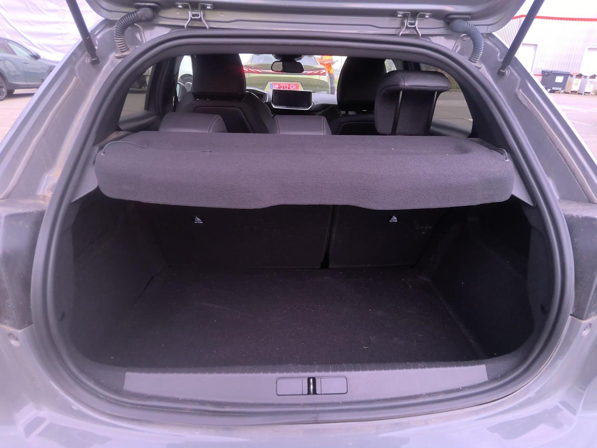 Peugeot 208 Hybrid 110 e-DCS6 GT 2025