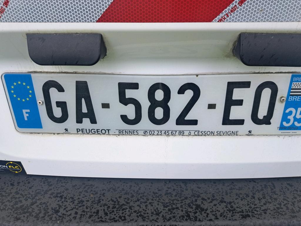 Peugeot PARTNER FOURGON STANDARD 650 KG BLUEHDI 100 S&S BVM5 PREMIUM 2021