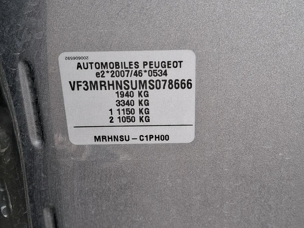 Peugeot 3008 Puretech 130ch S&S EAT8 Active Business 2021