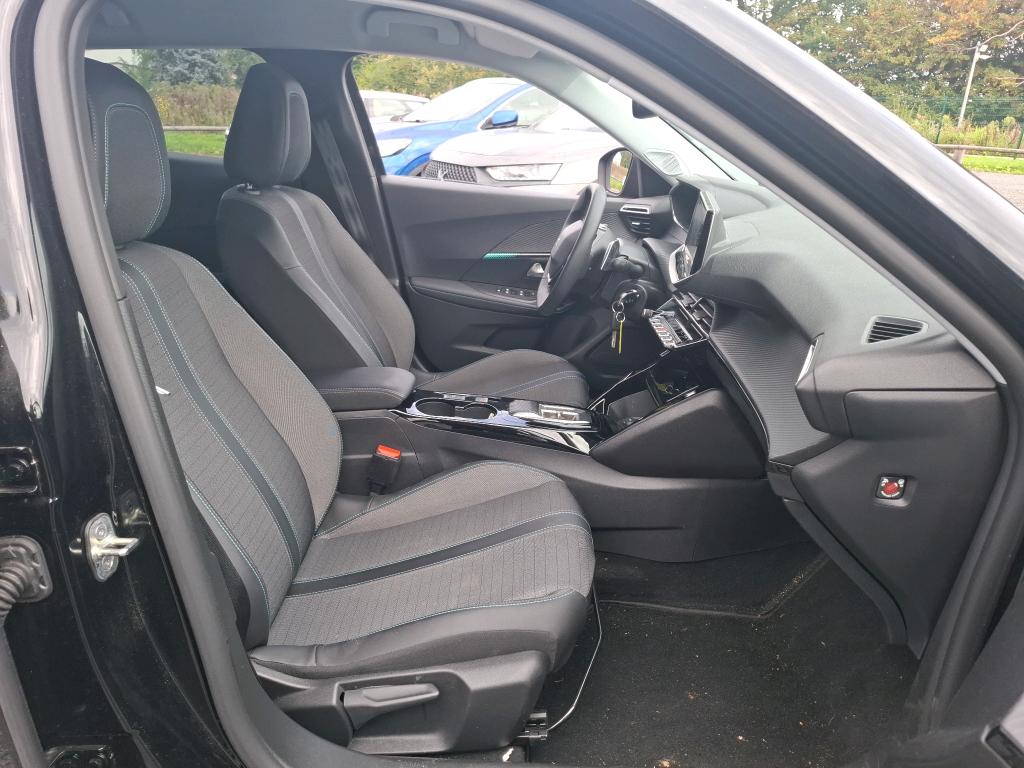 Peugeot 2008 BlueHDi 130 S&S EAT8 Allure 2022