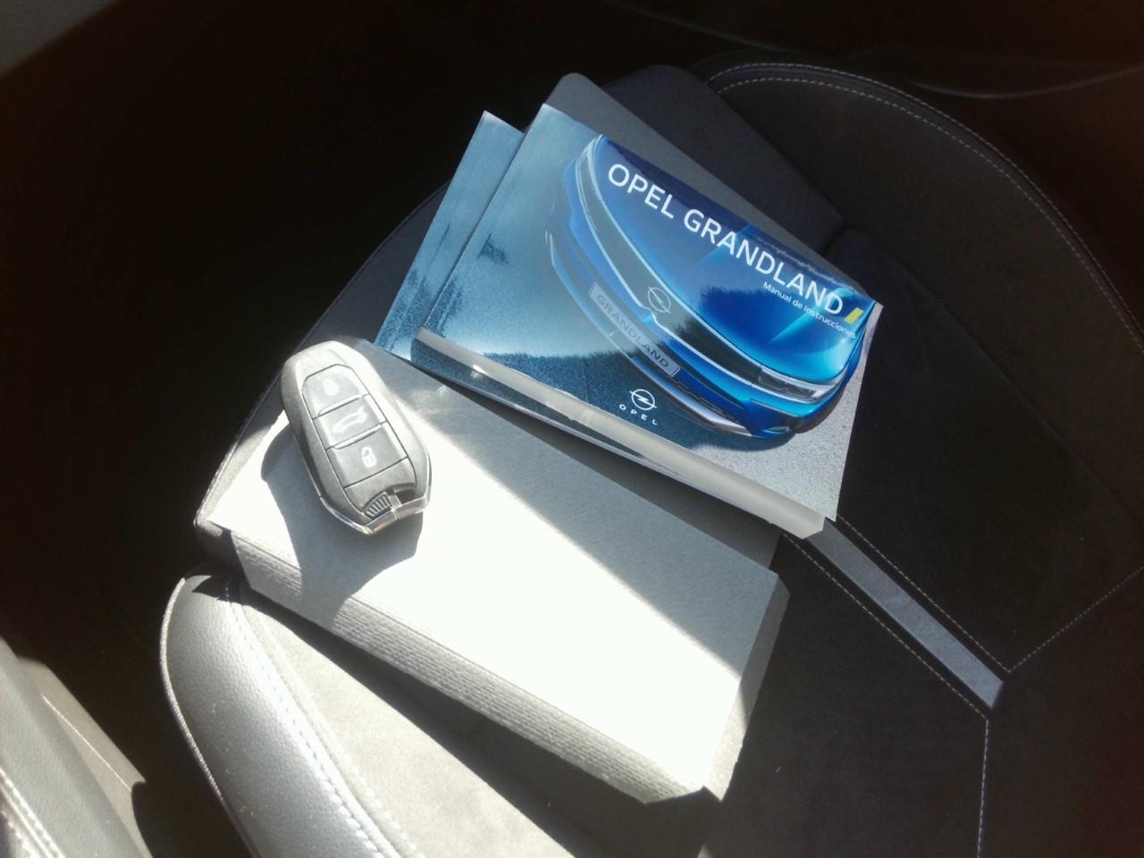 Foto Opel Grandland PHEV 8