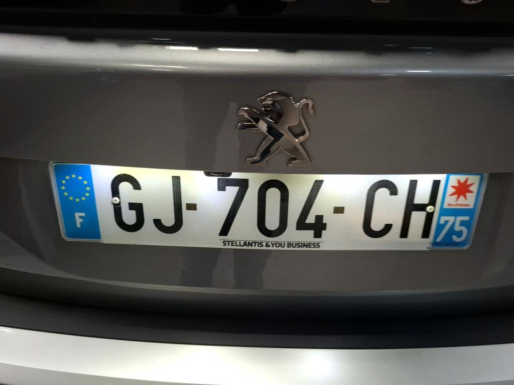 Peugeot 2008 PureTech 130 S&S EAT8 GT 2022