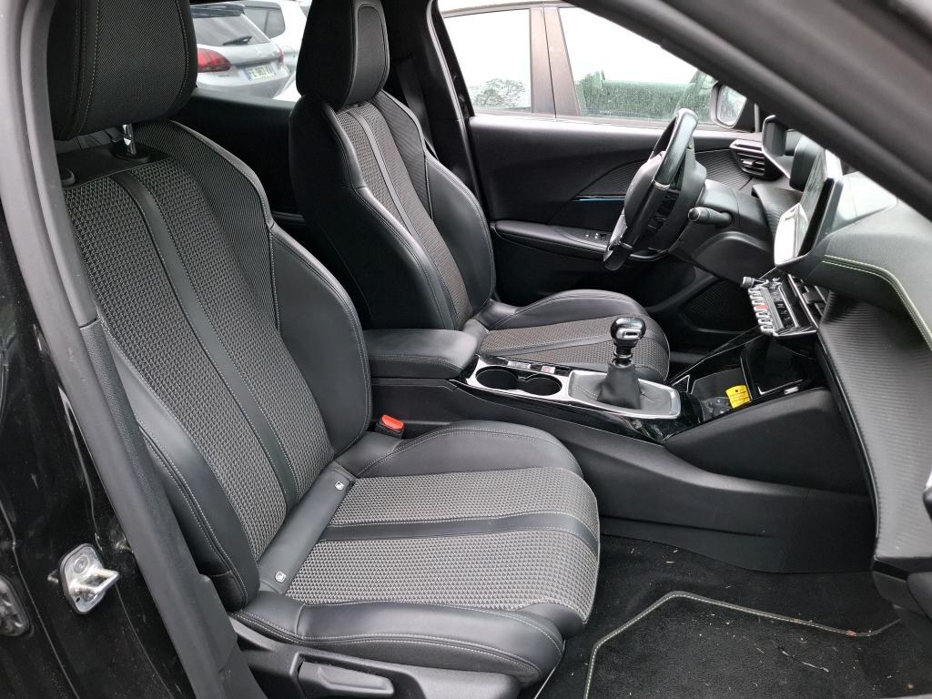 Peugeot 2008 PureTech 130 S&S BVM6 GT 2022
