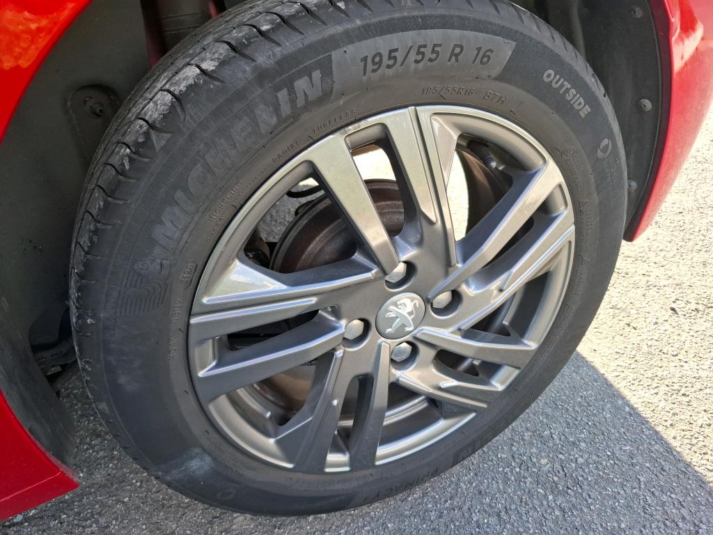 Peugeot 208 PureTech 75 S&S BVM5 Style 2021