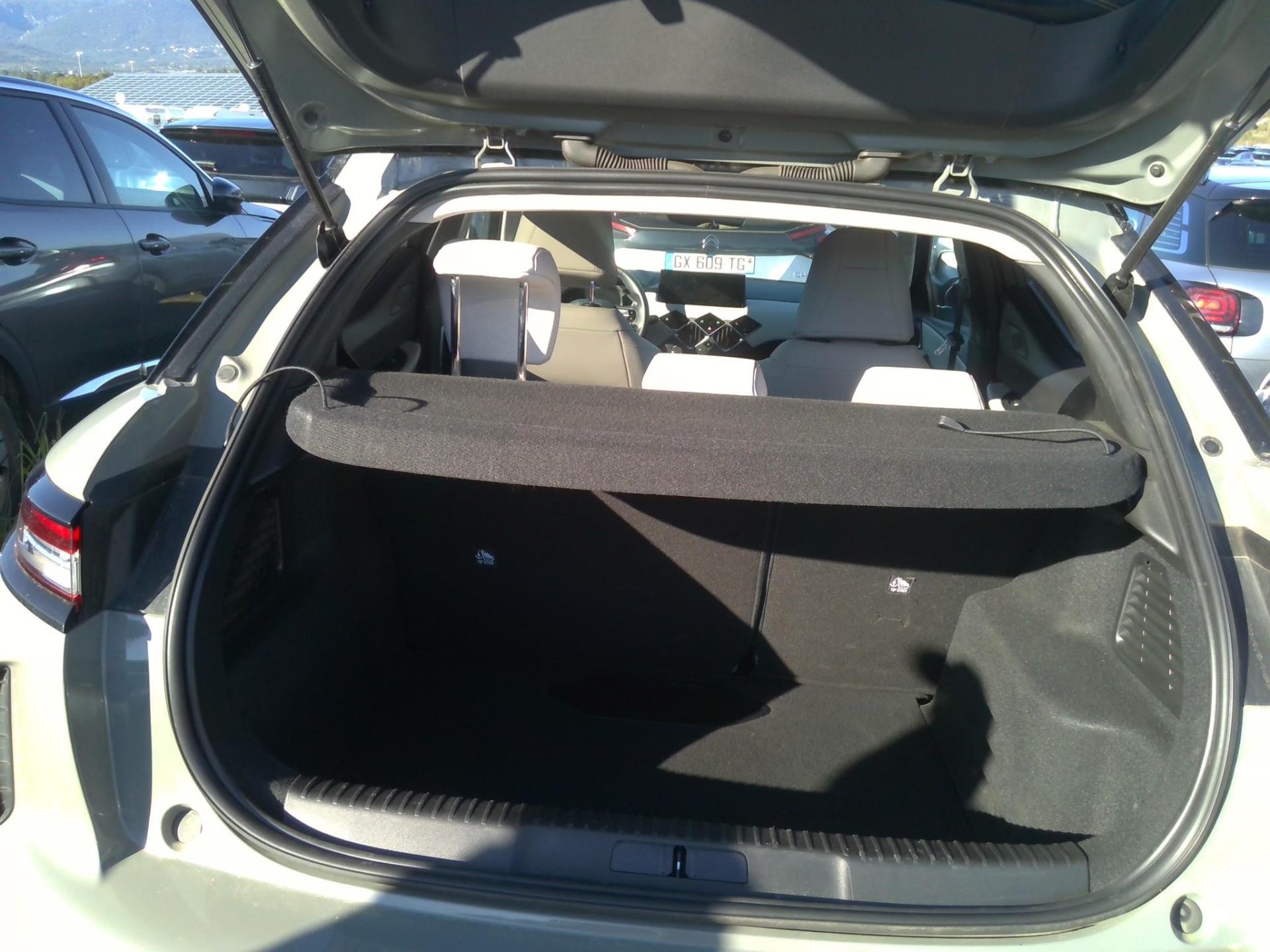 DS DS 3 PureTech 130 EAT8 Esprit de Voyage 2024