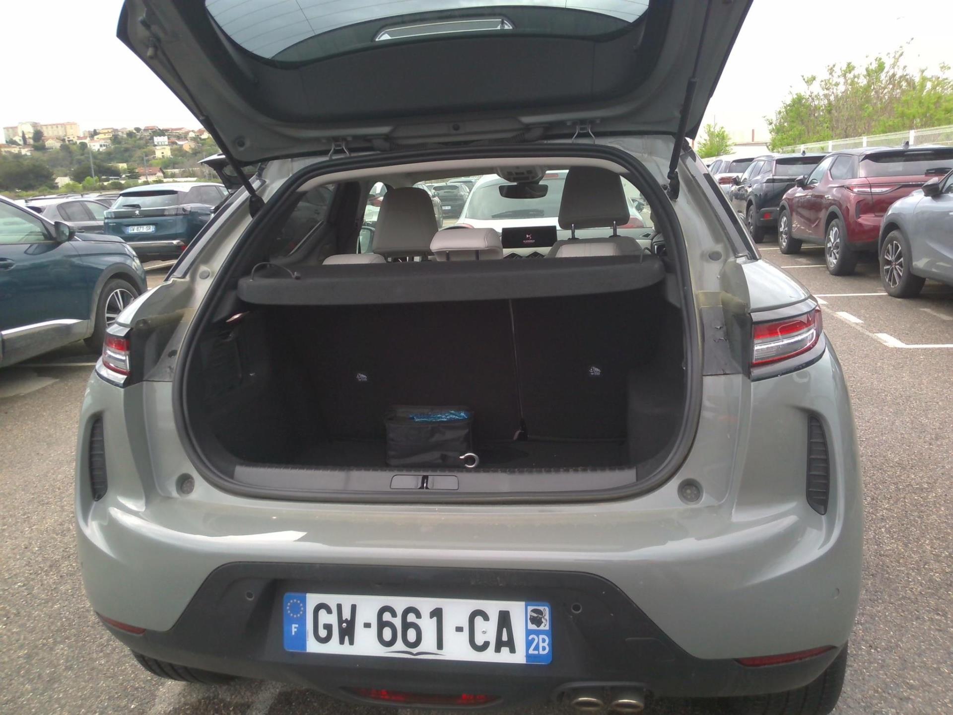 DS DS 3 PureTech 130 EAT8 Esprit de Voyage 2024