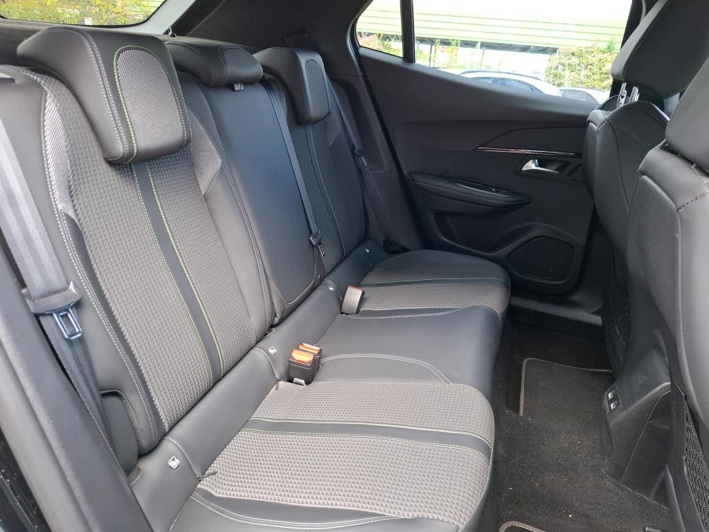 Peugeot 2008 PureTech 130 S&S EAT8 GT 2022