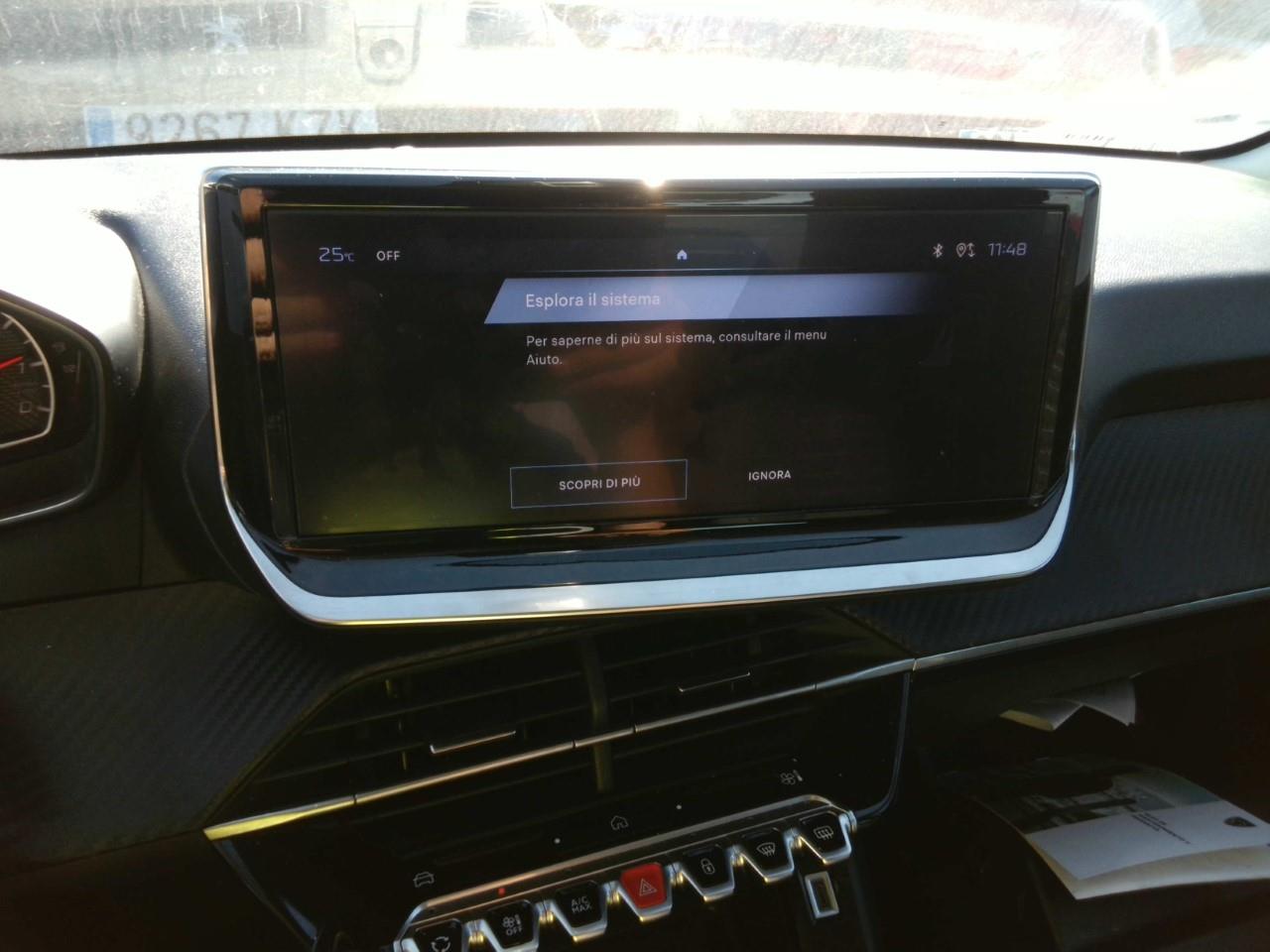 Foto Peugeot 208 9