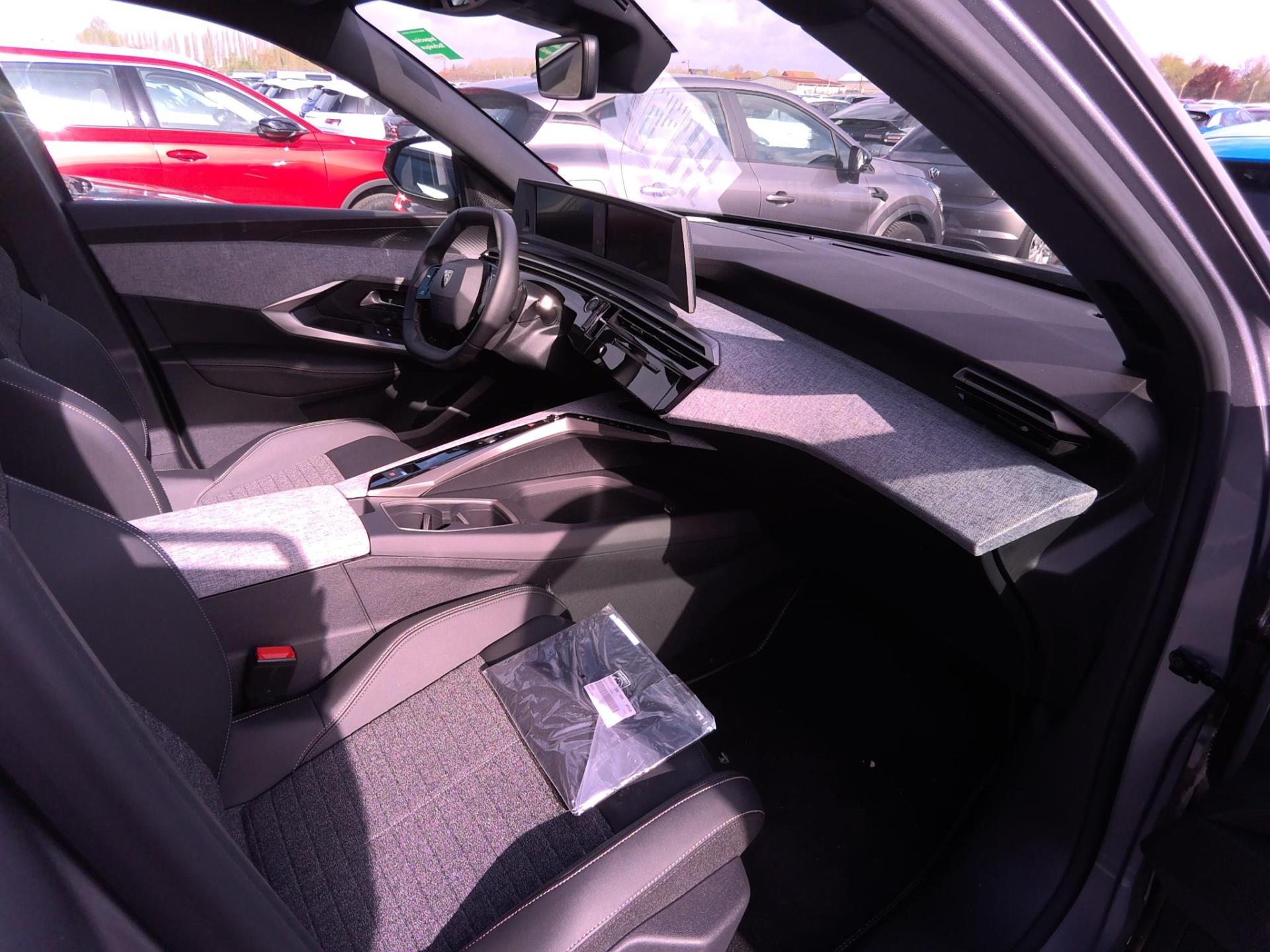 Peugeot 3008 Electrique 210 ch 73 kWh Allure 2025