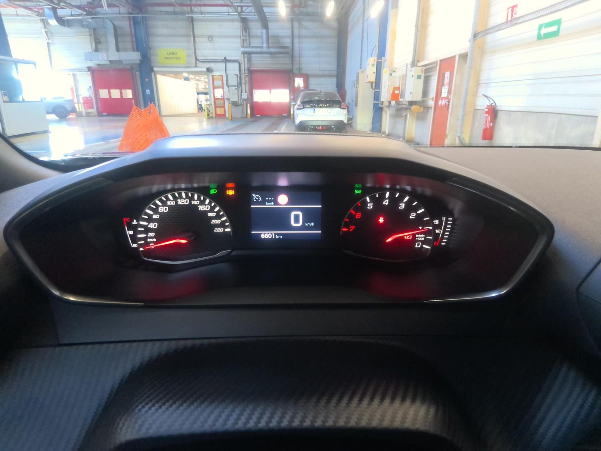 Peugeot 2008 100 S&S BVM6 Style 2025