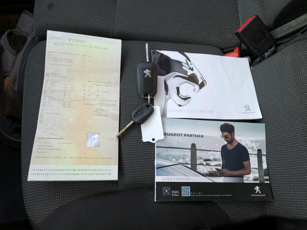 Peugeot PARTNER FOURGON STANDARD 650 KG BLUEHDI 100 S&S BVM5 ASPHALT 2021