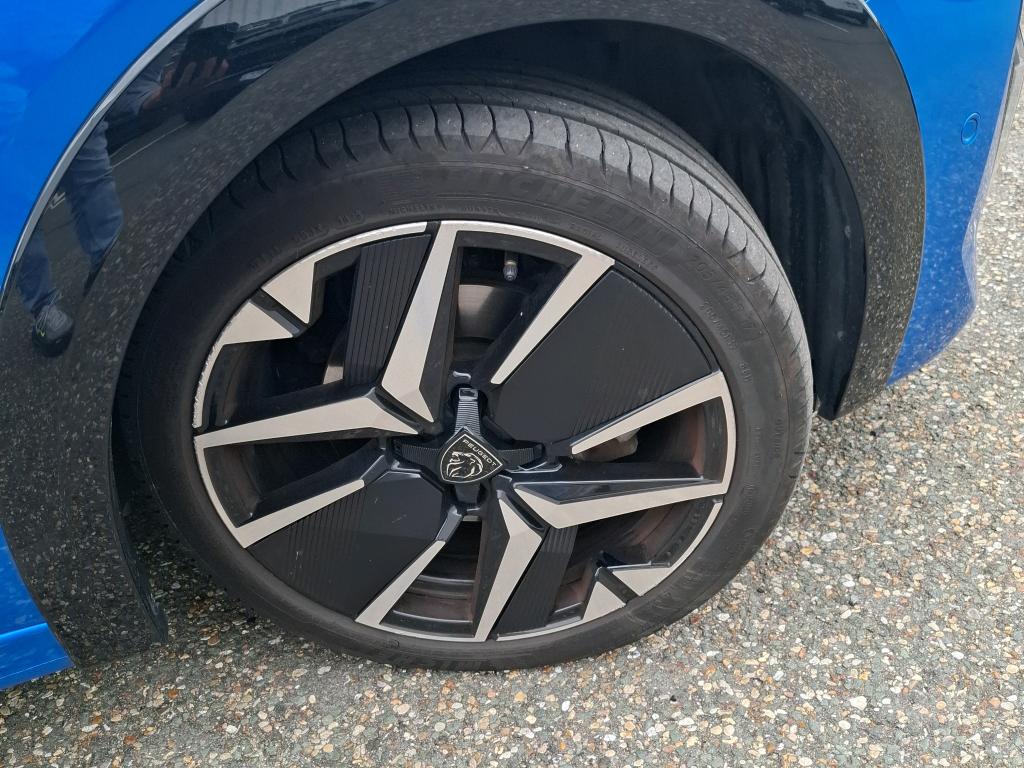 Peugeot 208 Hybrid 110 e-DCS6 GT 2025