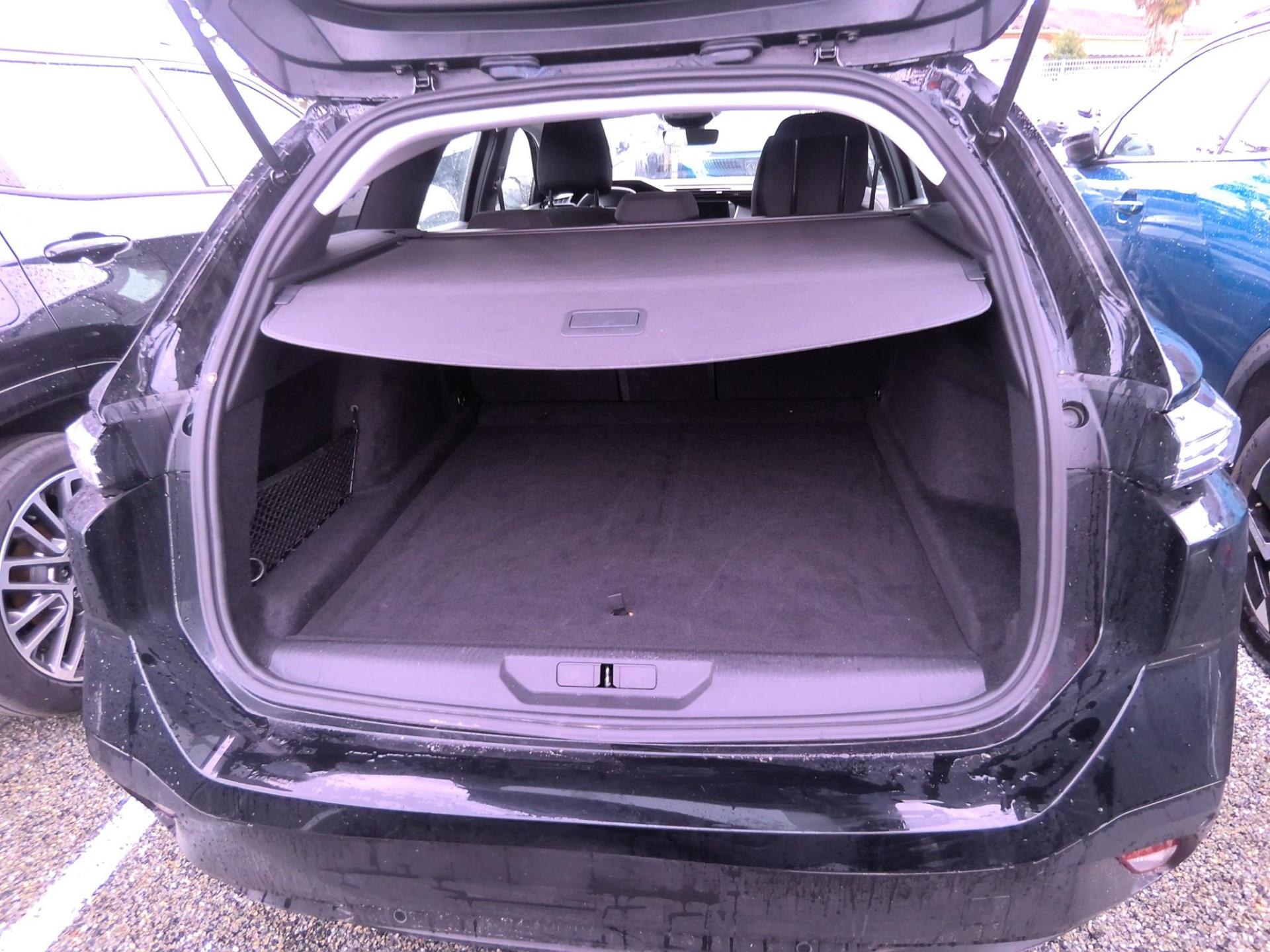 Peugeot 308 SW Hybrid 145 e-DCS6 Style 2025