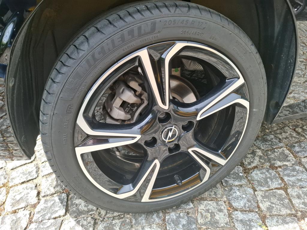 Opel Corsa 1.2 Turbo Hybrid 136 ch e-DCT6 GS 2024