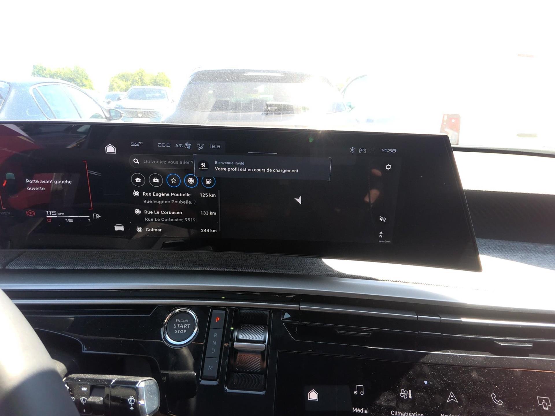 Peugeot 3008 Hybrid 145 e-DCS6 Allure 2025