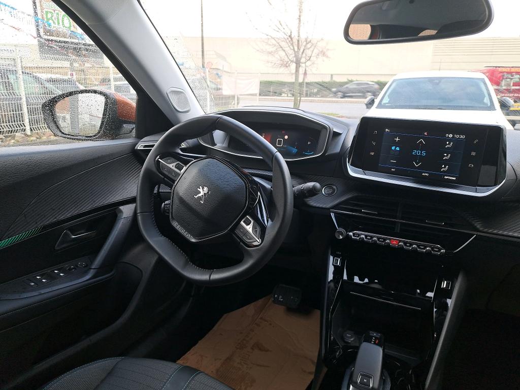 Peugeot 2008 PureTech 130 S&S EAT8 Allure Pack 2021