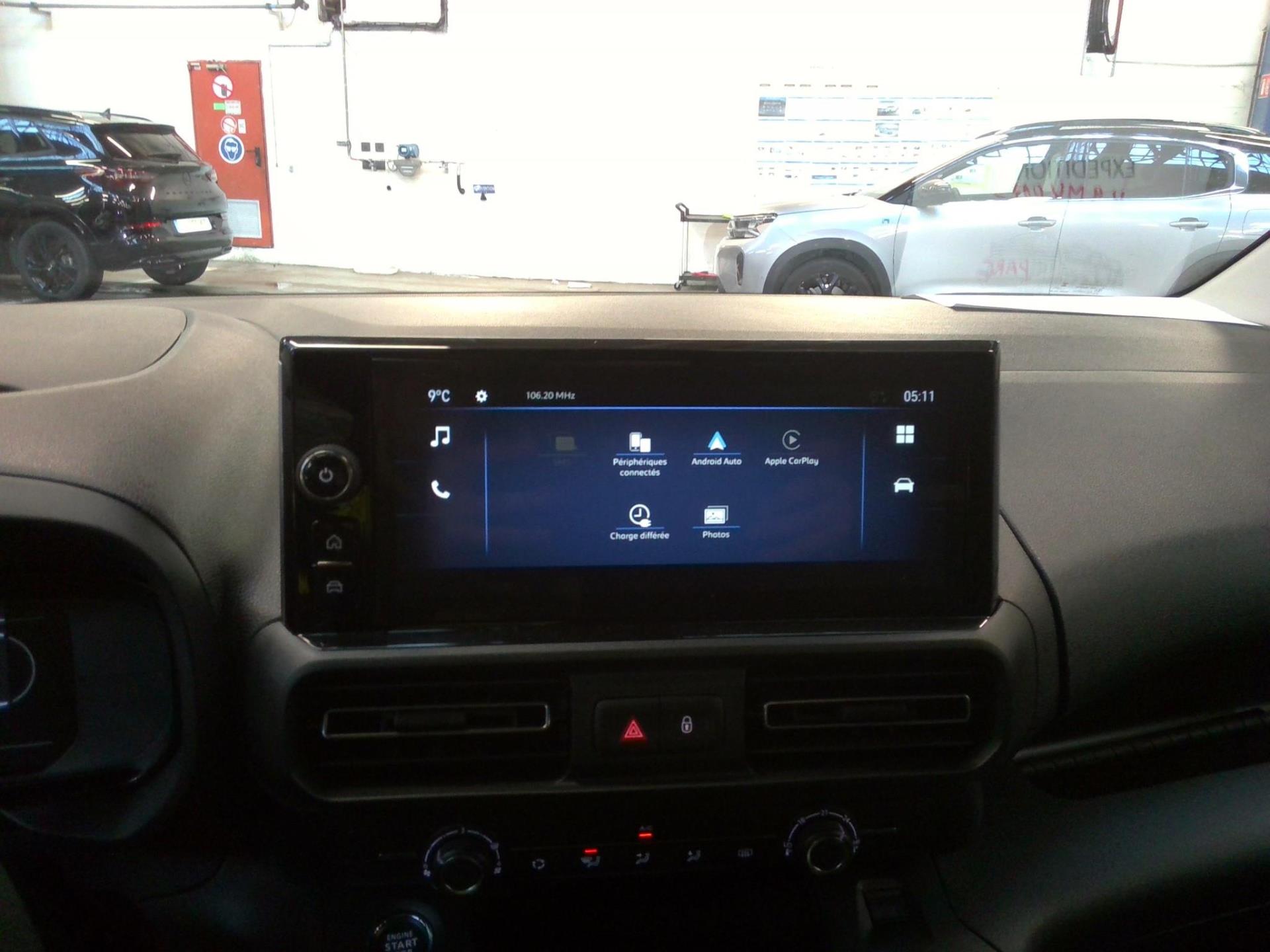 Opel E-Combo Life Taille XL 136 ch 100 kW Batterie 54 kWh Elegance 2024