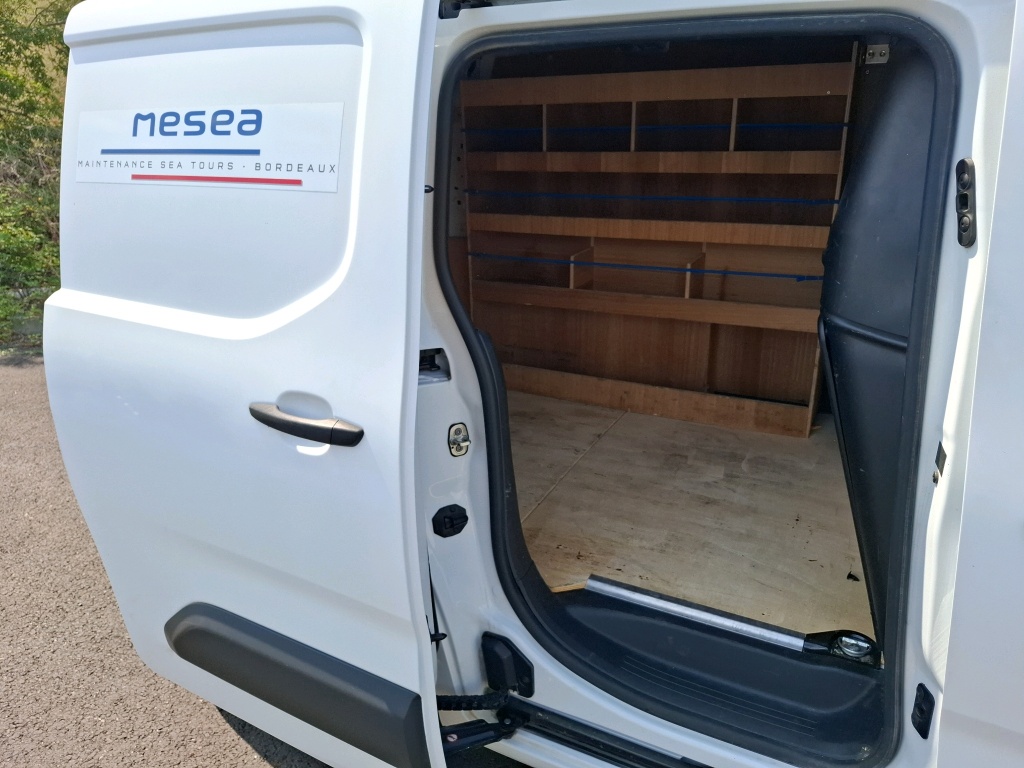 Peugeot PARTNER FOURGON STANDARD 650 KG BLUEHDI 75 BVM5 PREMIUM 2021