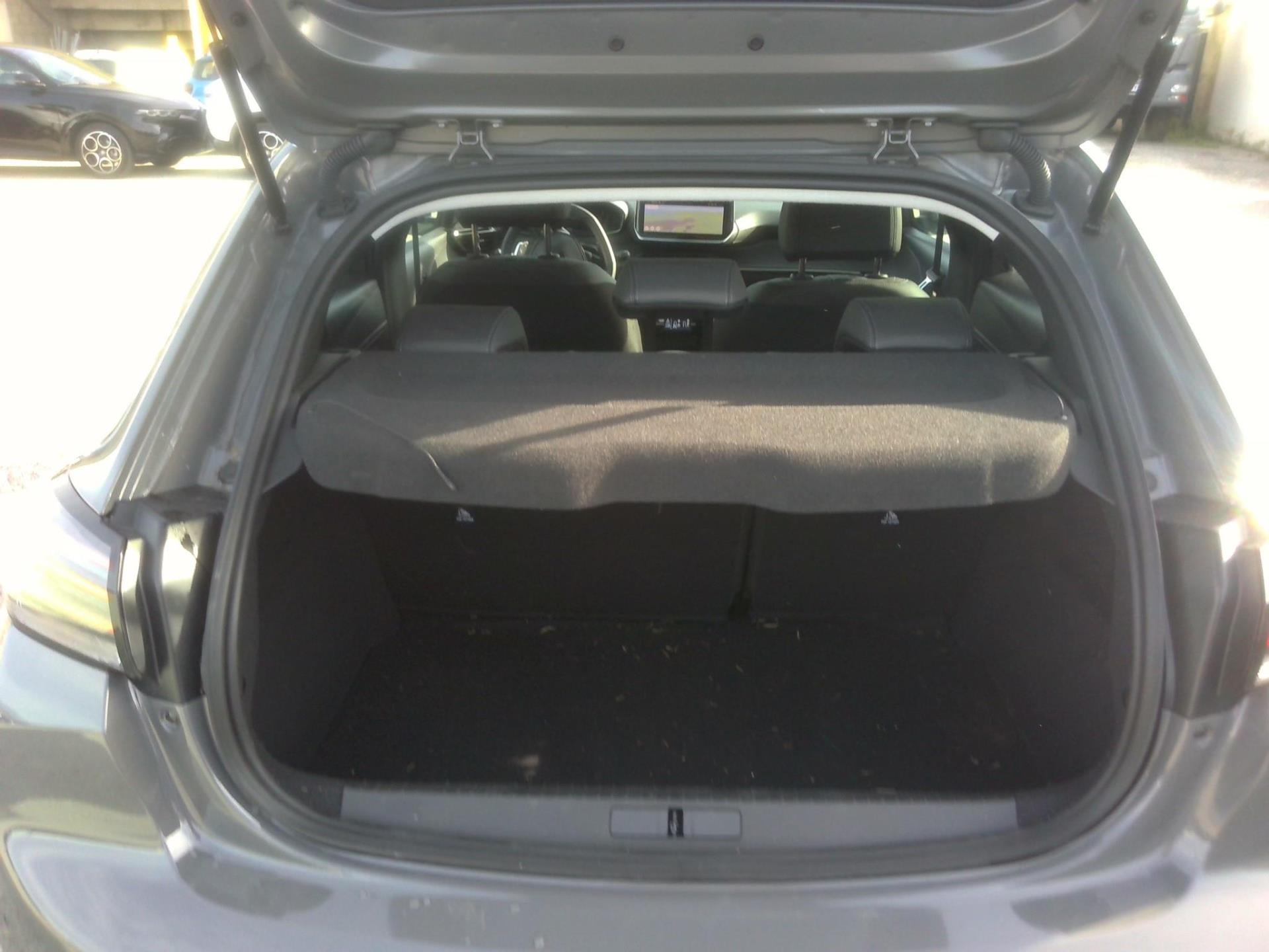 Peugeot 208 Hybrid 100 e-DCS6 Allure 2024
