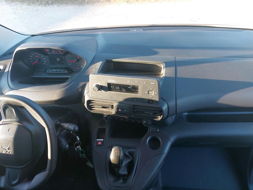 Peugeot PARTNER FOURGON STANDARD 650 KG BLUEHDI 100 S&S BVM5 PREMIUM 2019