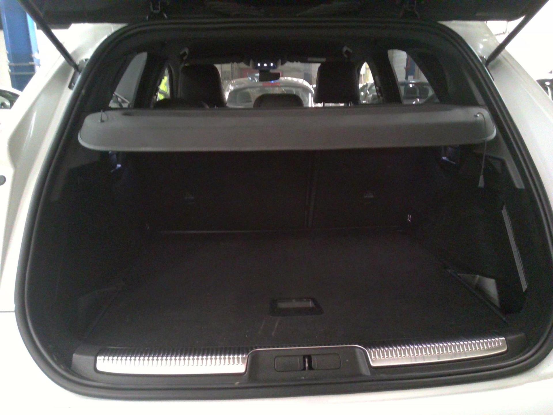 DS DS7 Crossback BlueHDi 130 EAT8 Performance Line+ 2023