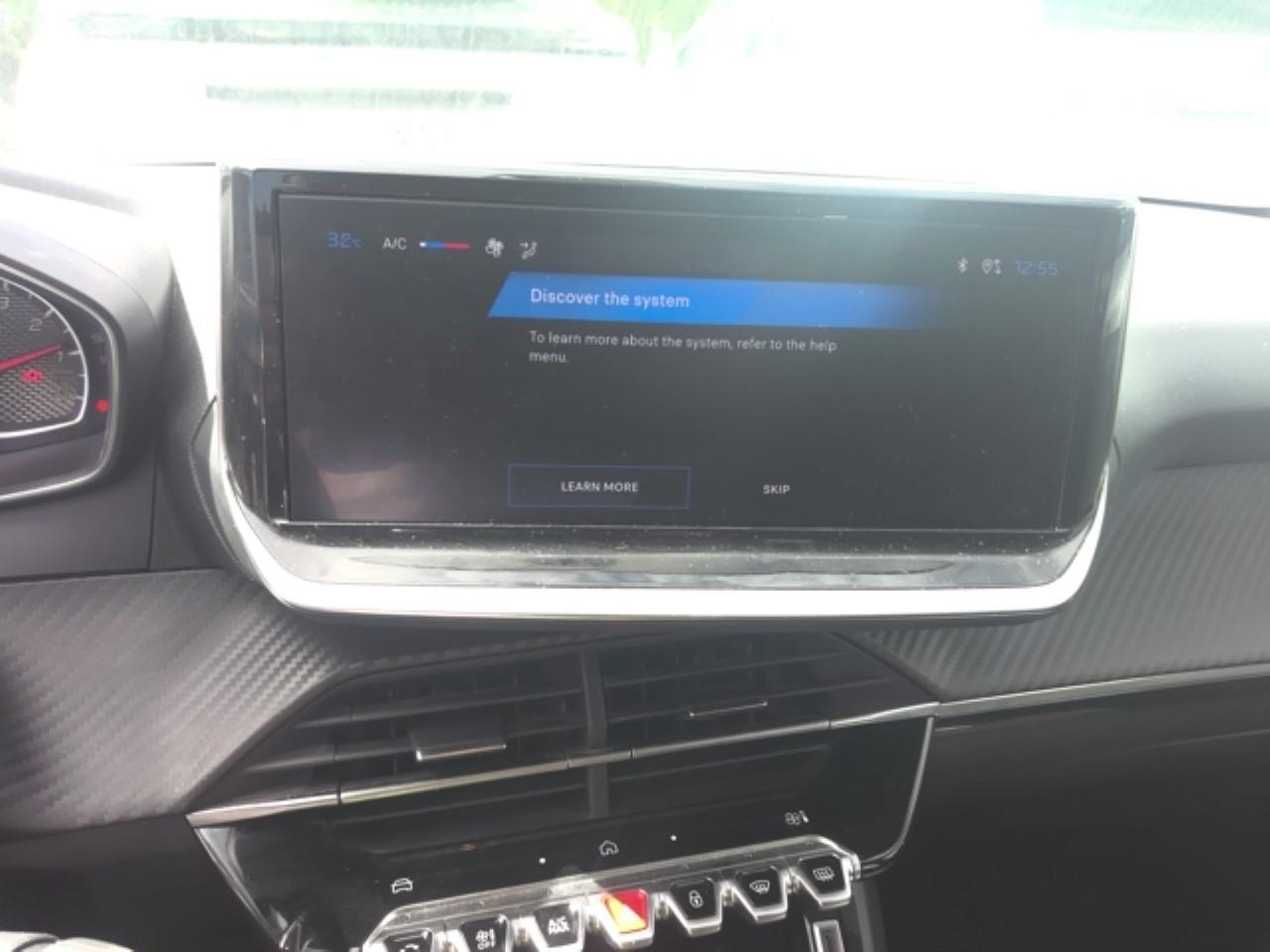 Foto Peugeot 208 14