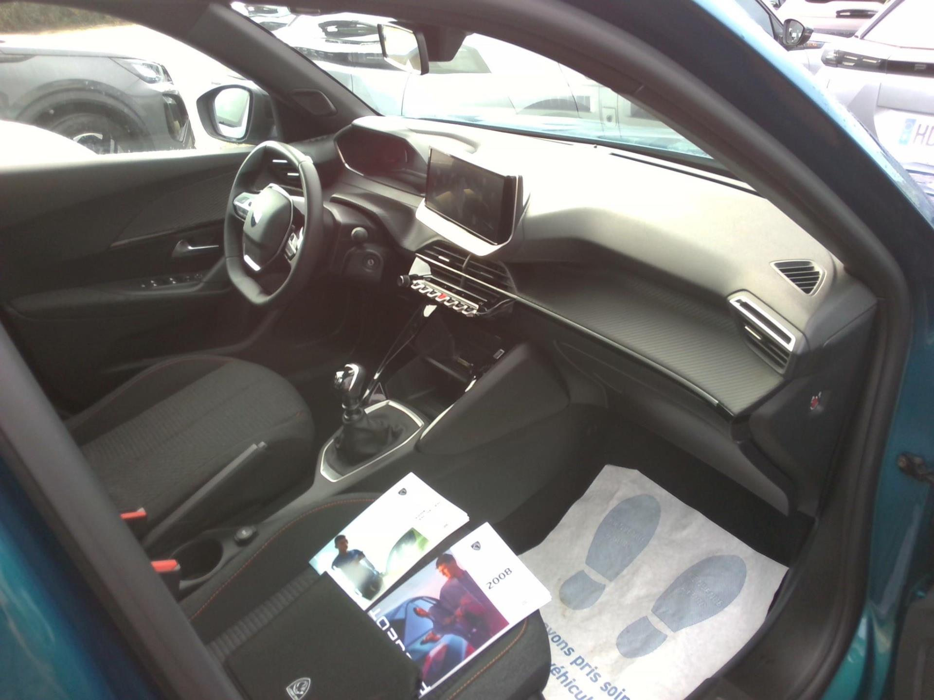 Peugeot 2008 100 S&S BVM6 Style 2025