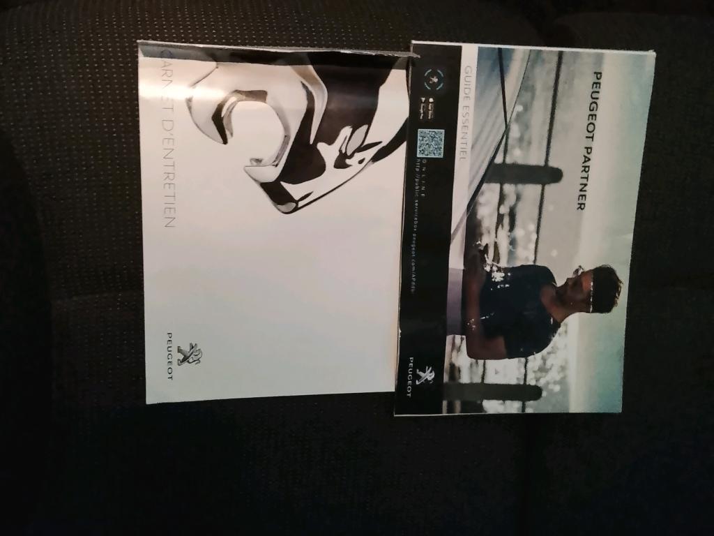 Peugeot PARTNER FOURGON STANDARD 1000 KG BLUEHDI 100 S&S BVM5 ASPHALT 2020