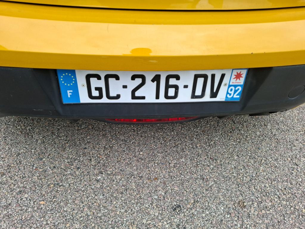 Peugeot 208 BlueHDi 100 S&S BVM6 Active 2021