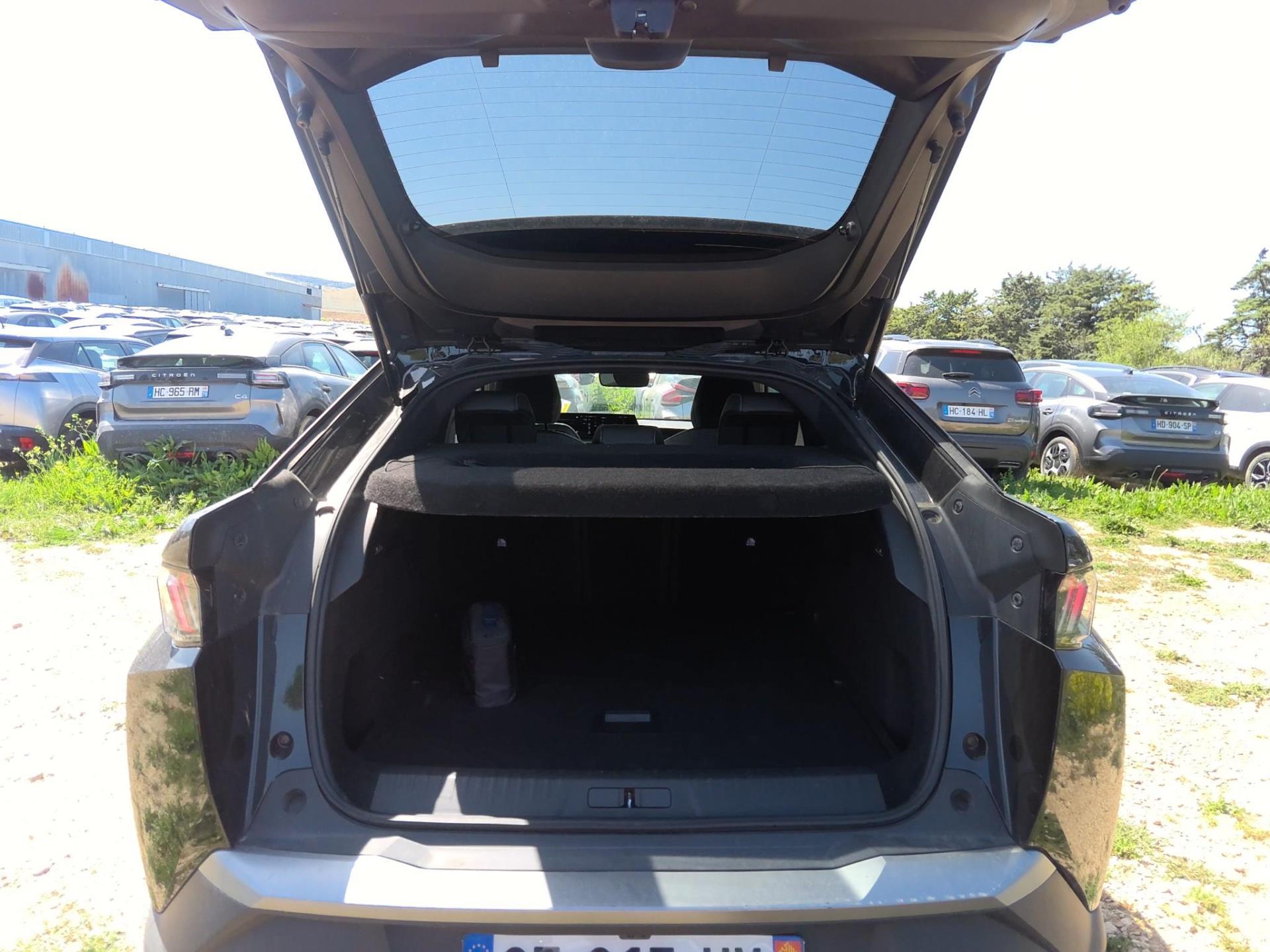 Peugeot 3008 Hybrid 136 e-DCS6 Allure 2024