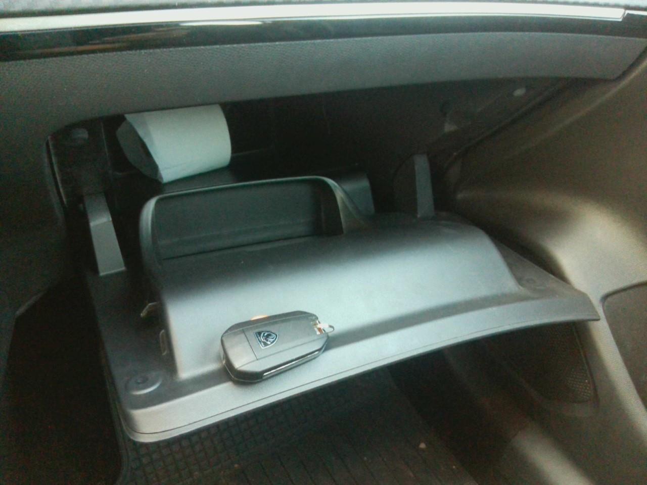 Foto Peugeot 308 8