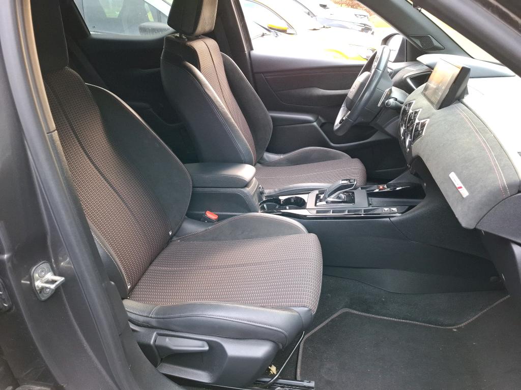 DS DS3 Crossback BlueHDi 130 EAT8 Performance Line 2021