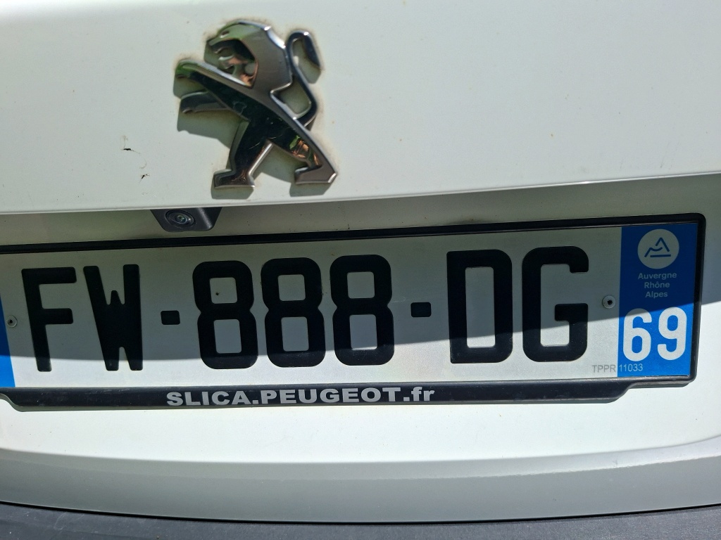 Peugeot 2008 BlueHDi 130 S&S EAT8 Allure 2020