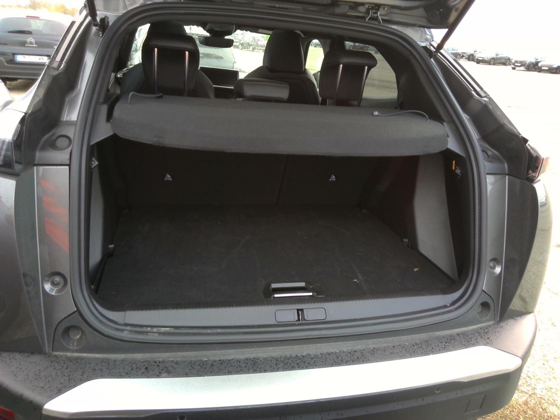 Peugeot 2008 PureTech 130 S&S EAT8 GT 2023