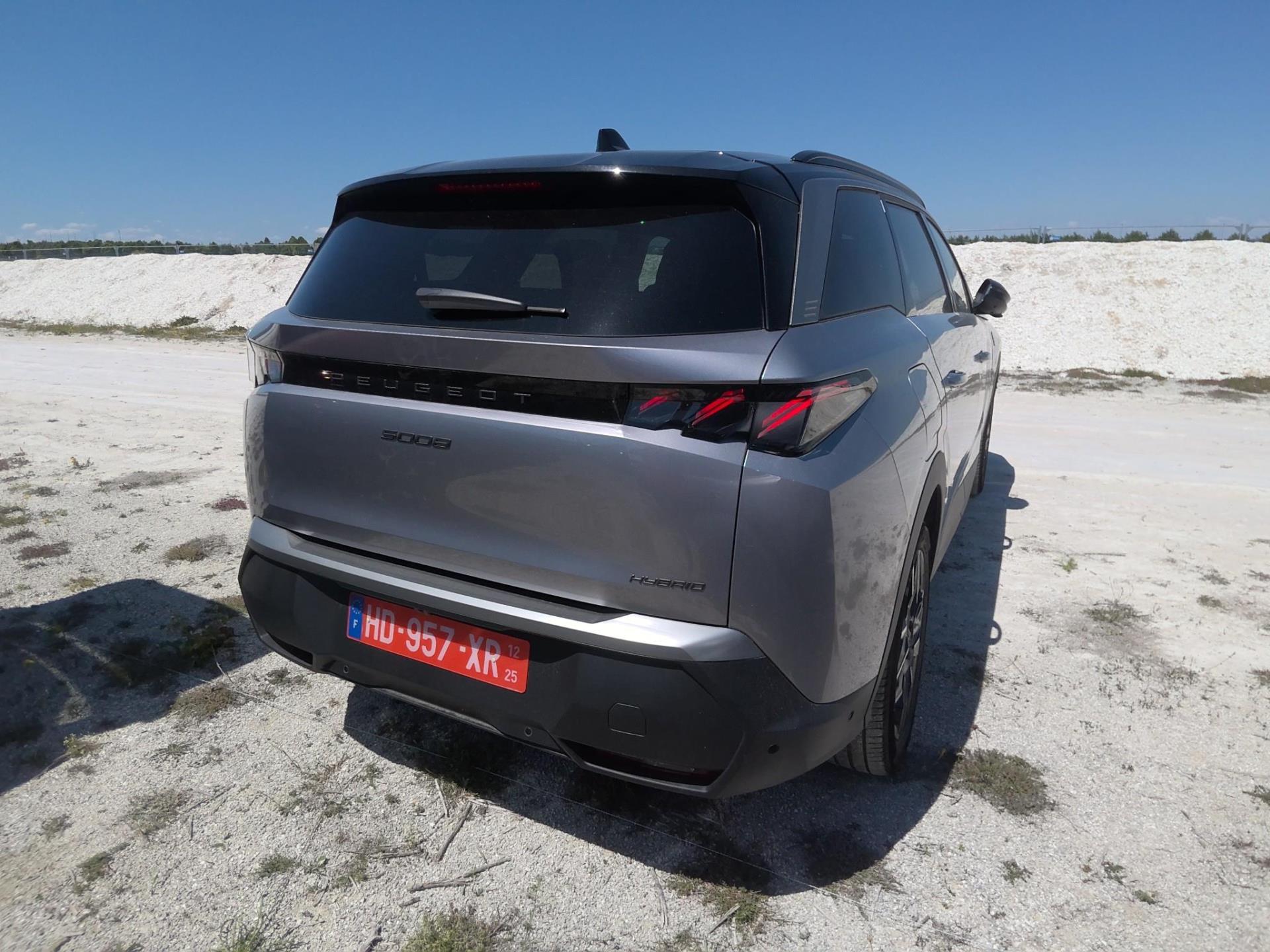 Peugeot 5008 Hybrid 145 e-DCS6 GT 2025