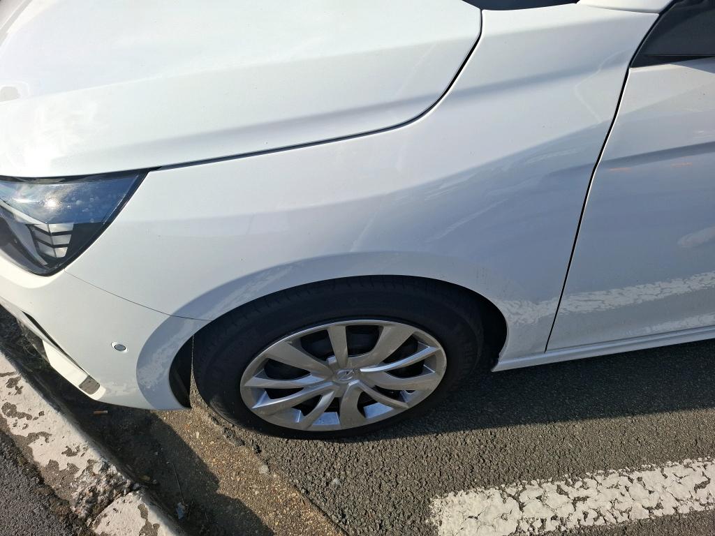 Opel Corsa 1.2 75 ch BVM5  2024