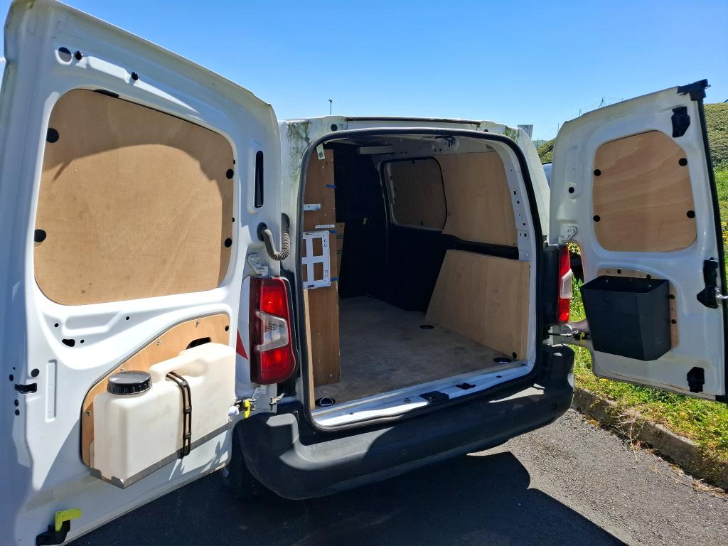 Peugeot PARTNER FOURGON STANDARD 650 KG BLUEHDI 100 S&S BVM6 PREMIUM 2021