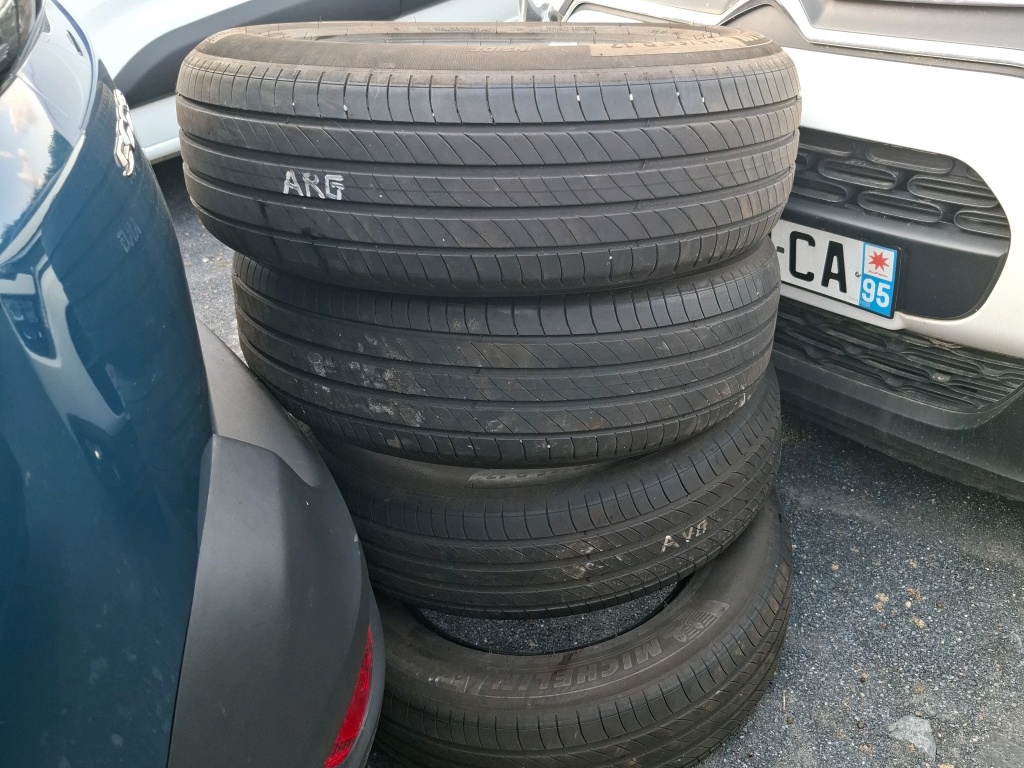 Peugeot 5008 BlueHDi 130ch S&S EAT8 Active Pack 2023