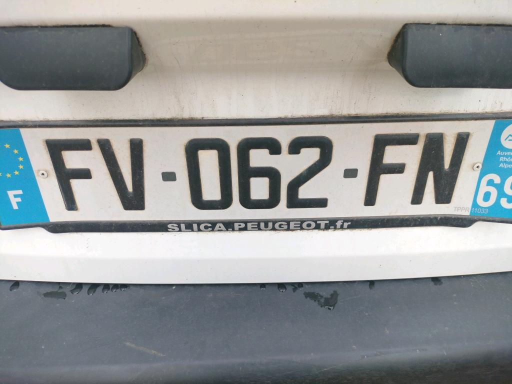 Peugeot PARTNER FOURGON STANDARD 650 KG BLUEHDI 100 S&S BVM5 ASPHALT 2020