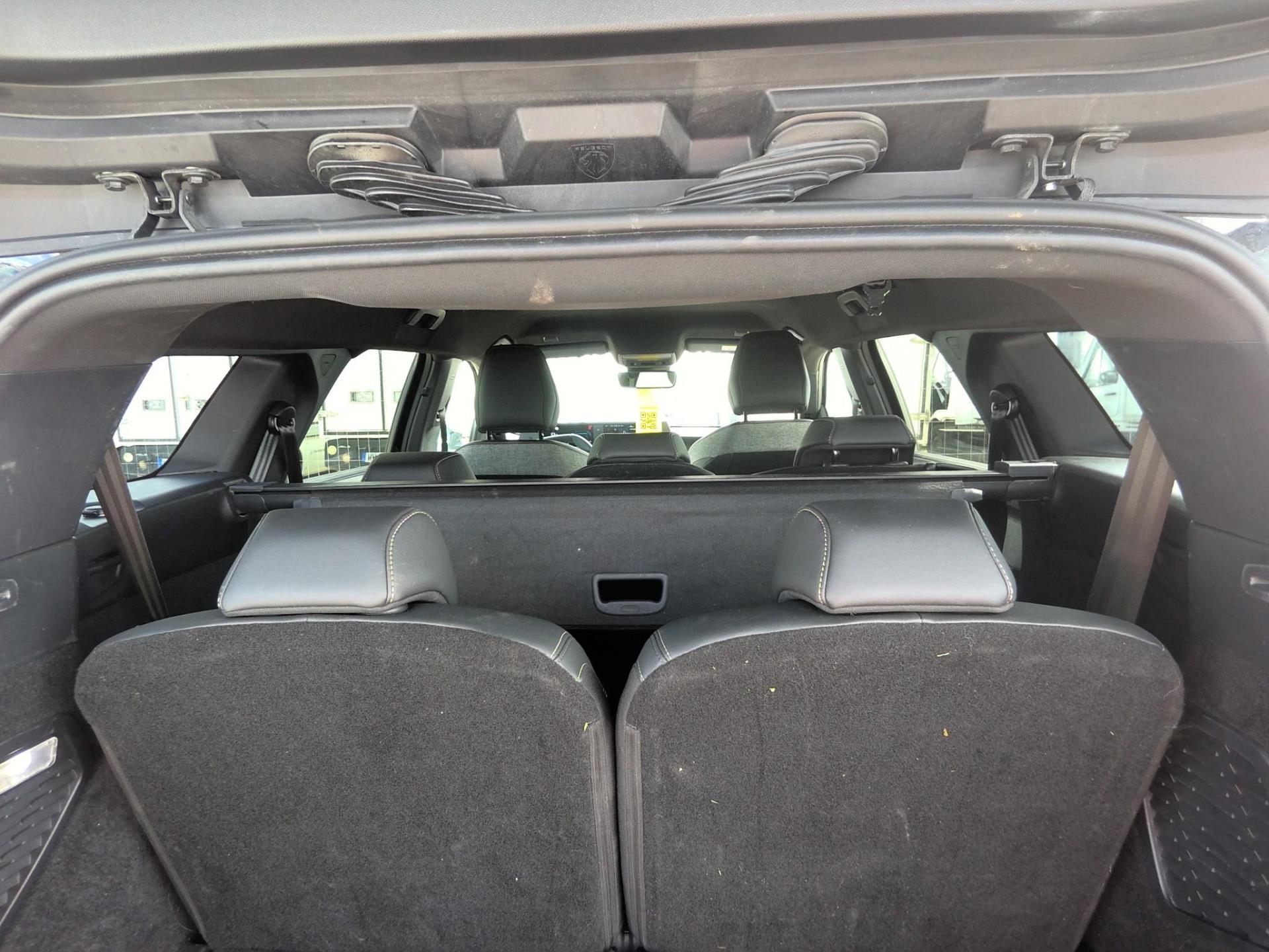 Peugeot 5008 Hybrid 145 ch e-DCS6 Allure 2025