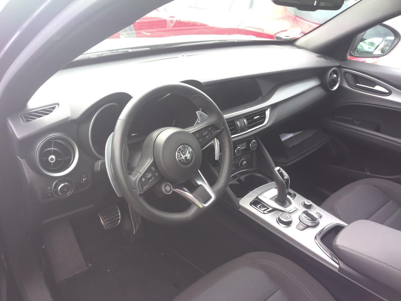 Foto Alfa Romeo Stelvio 7